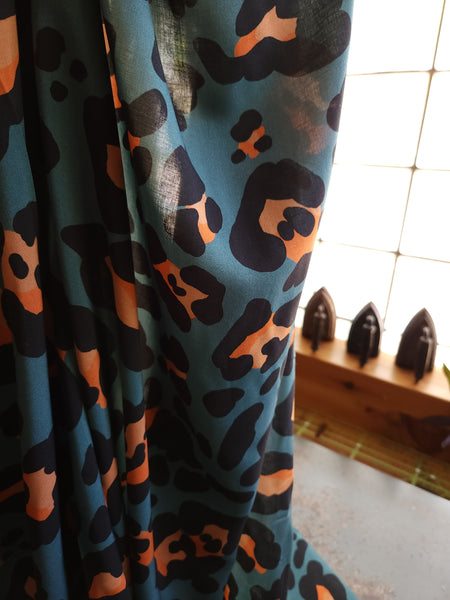 Viscose Challis / XL Cheetah