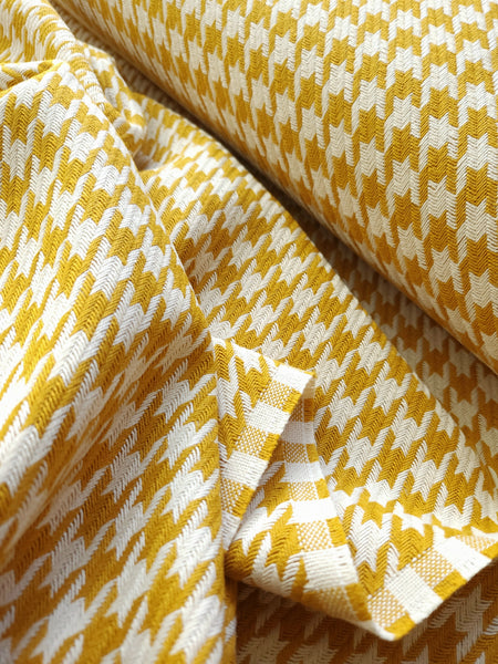 Yarn Dyed Twill Weave / Houndstooth / Gold