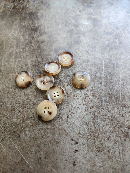 Horn Buttons / 20mm / Billiards Room