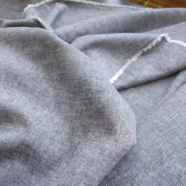 Yarn Dyed Cotton Linen / Black Chambray