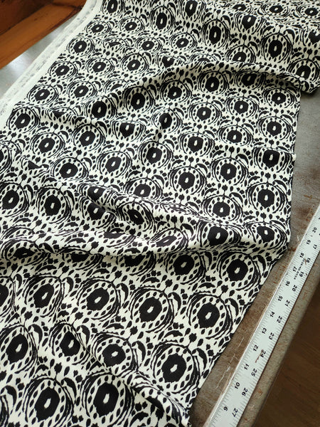 Organic Double Gauze / Ikat Blossoms