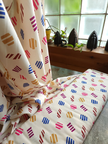 Viscose Challis / Billiard Dot