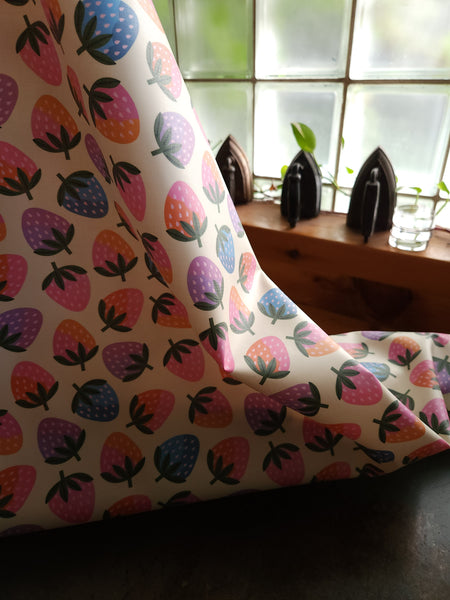 Laminated Cotton / Disco Berries