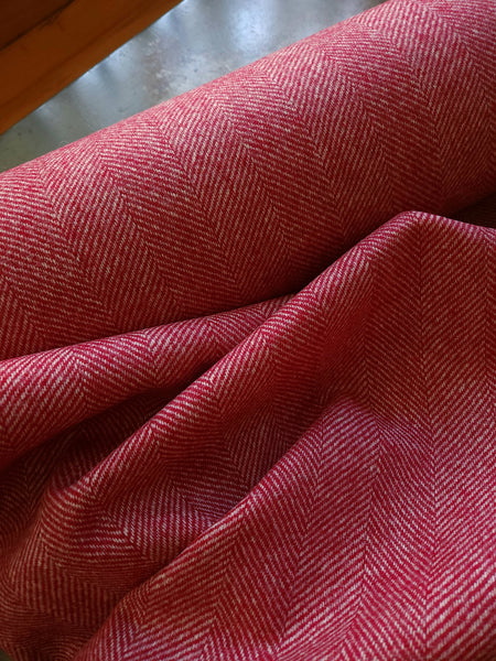Yorkshire Herringbone Wool / Crimson