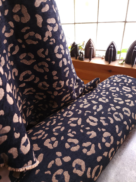 French Velvet Jacquard / Fawn