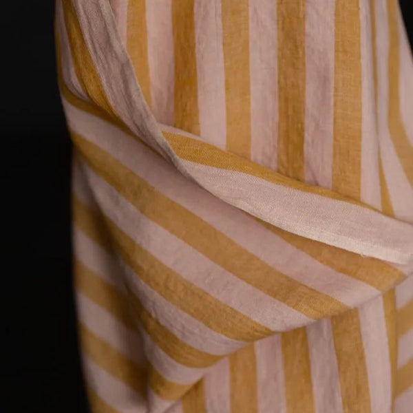 Laundered Linen / Apricot Spice