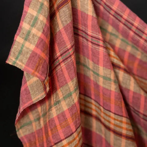 Laundered Linen / Liquorice Pink