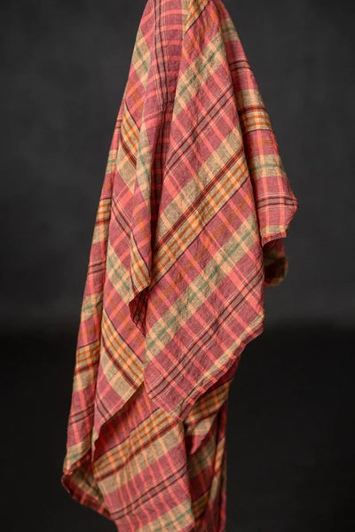 Laundered Linen / Liquorice Pink