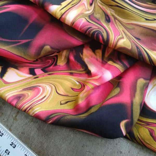 Viscose Challis / Strawberry Swirl