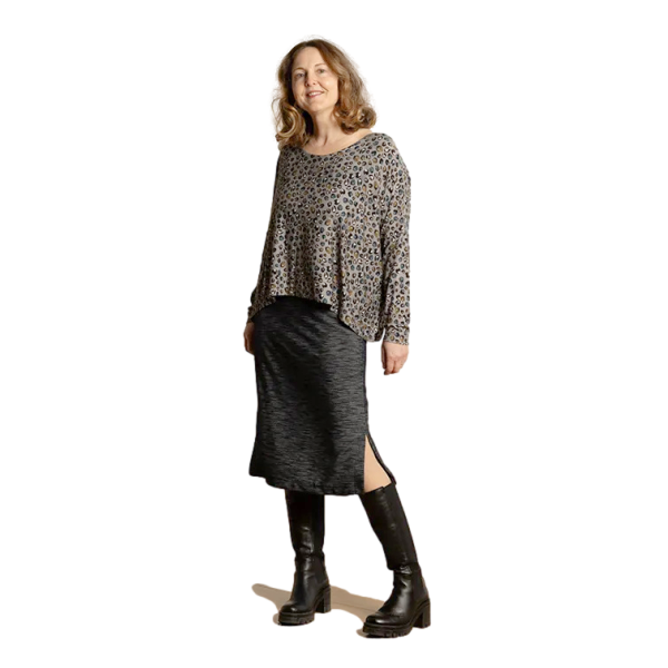 Sew Different / Printed Sewing Pattern / Layer Dress + Top