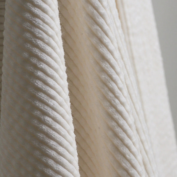 Jumbo Wale Corduroy / Off White