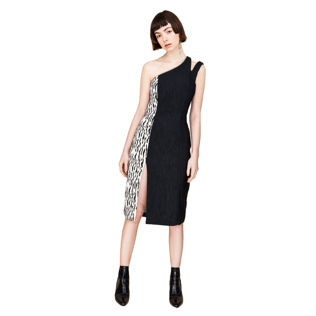 DP Studio (France) / Printed Sewing Pattern / 902 Asymmetric Sheath Dress | Oak Fabrics DP Studio (France) / Printed Sewing Pattern / 902 Asymmetric Sheath Dress | Oak Fabrics