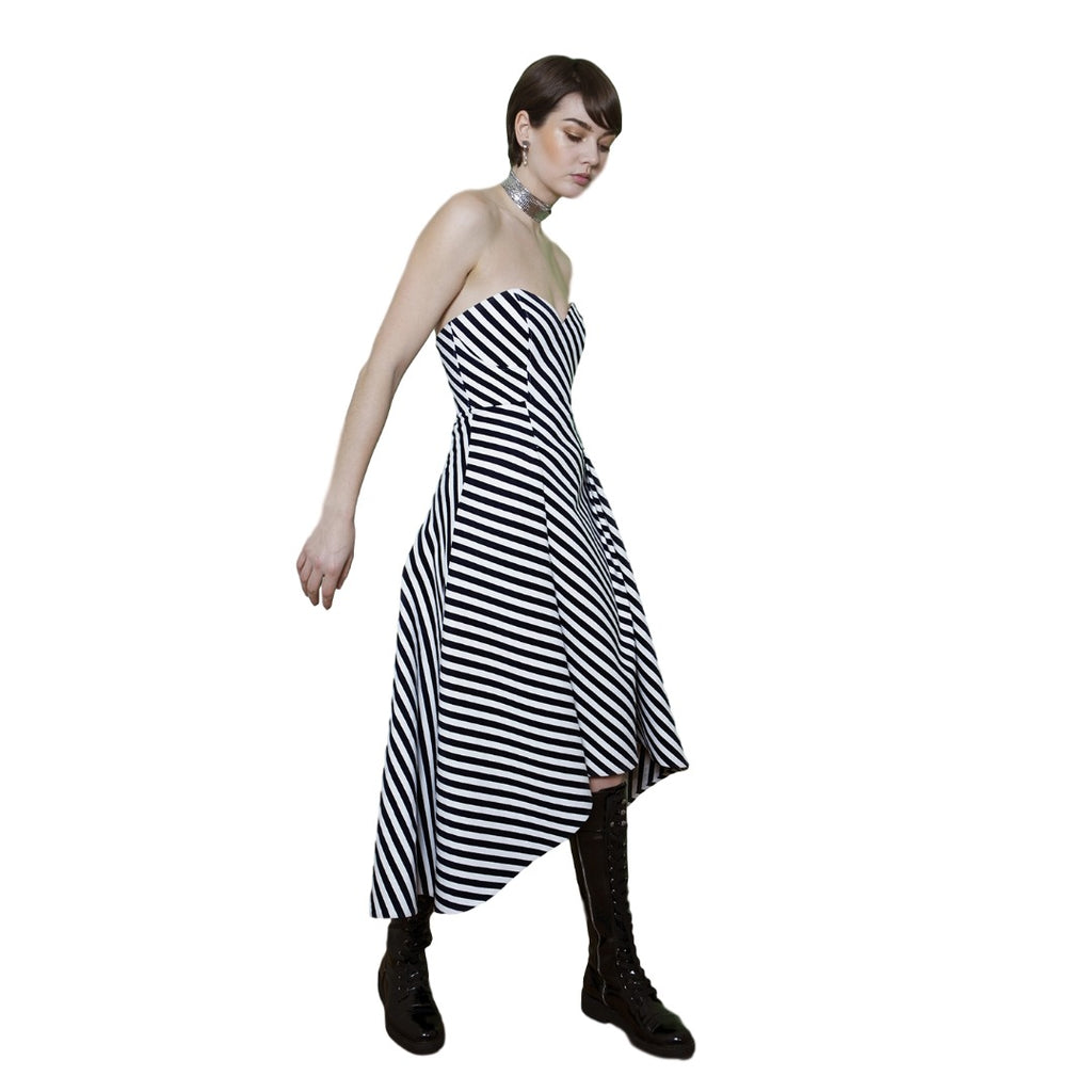 DP Studio (France) / Printed Sewing Pattern / 913 Strapless Dress + Top | Oak Fabrics DP Studio (France) / Printed Sewing Pattern / 913 Strapless Dress + Top | Oak Fabrics