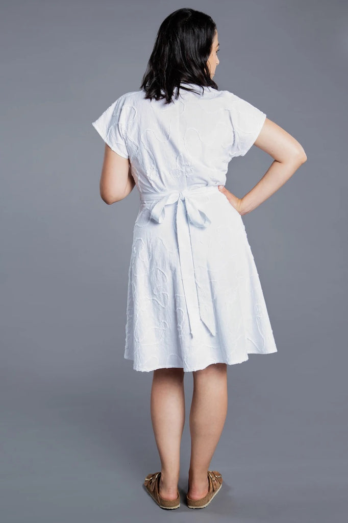 Closet Core / Printed Sewing Pattern / Elodie Wrap Dress Closet Core / Printed Sewing Pattern / Elodie Wrap Dress